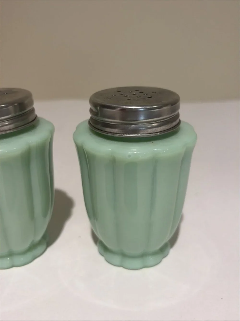 The Pioneer Woman Timeless Beauty Jade Milk Glass Salt & Pepper Shakers EUC